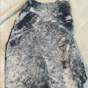 Lululemon athletica tie dye women’s sweat pants size 14